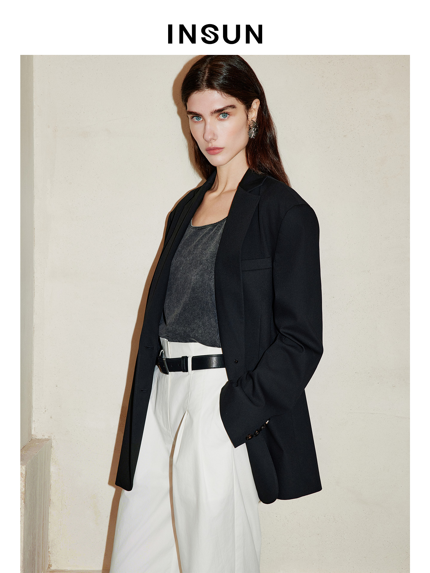 INSUN恩裳2026春季商务风修身显瘦利落感西装外套9C36110180