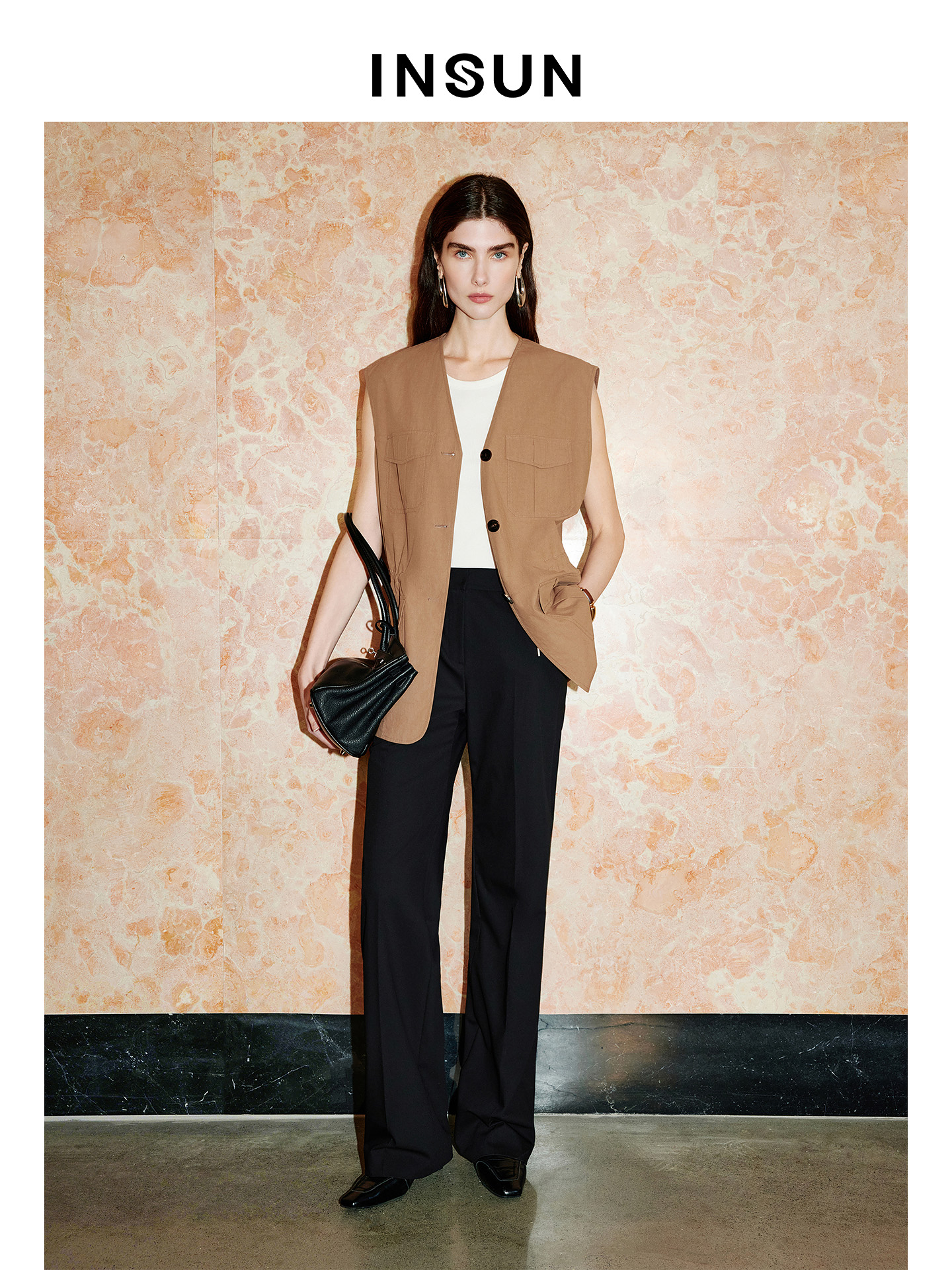 INSUN恩裳2026春季休闲百搭直筒型肌理感西裤9C36120180