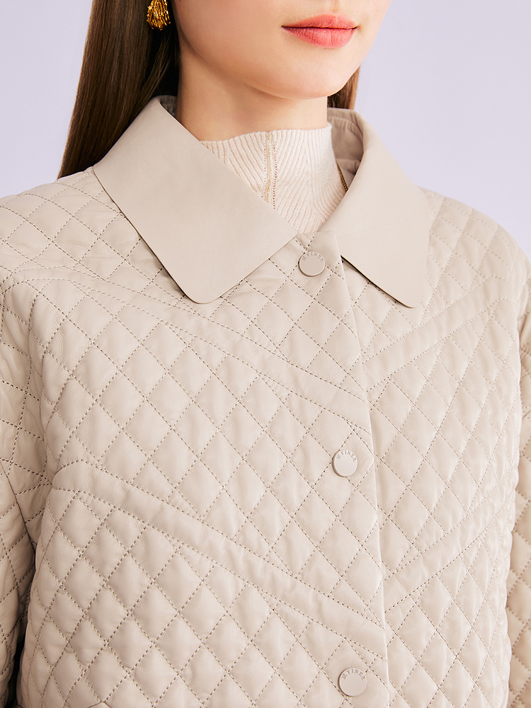 YINER音儿专选2026春季新款时尚翻领落肩袖菱格纹羊皮真皮棉服8C66109136