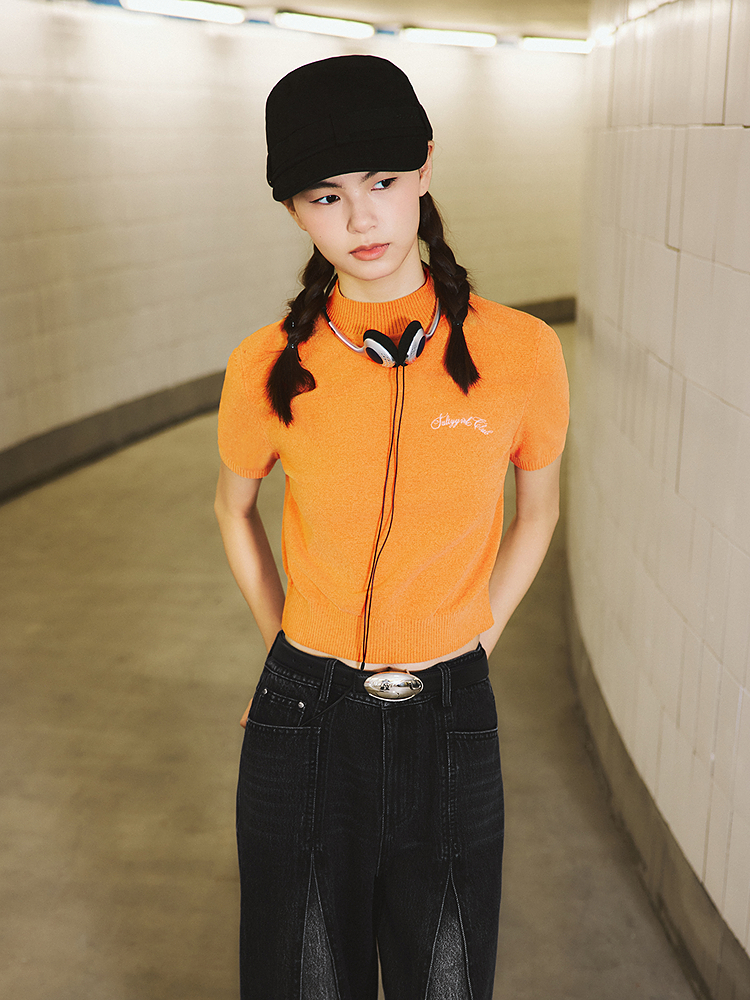 SALT.P可颜 2026春季新款复古“嬉皮风”亮橙色半高领毛衫AC36106350
