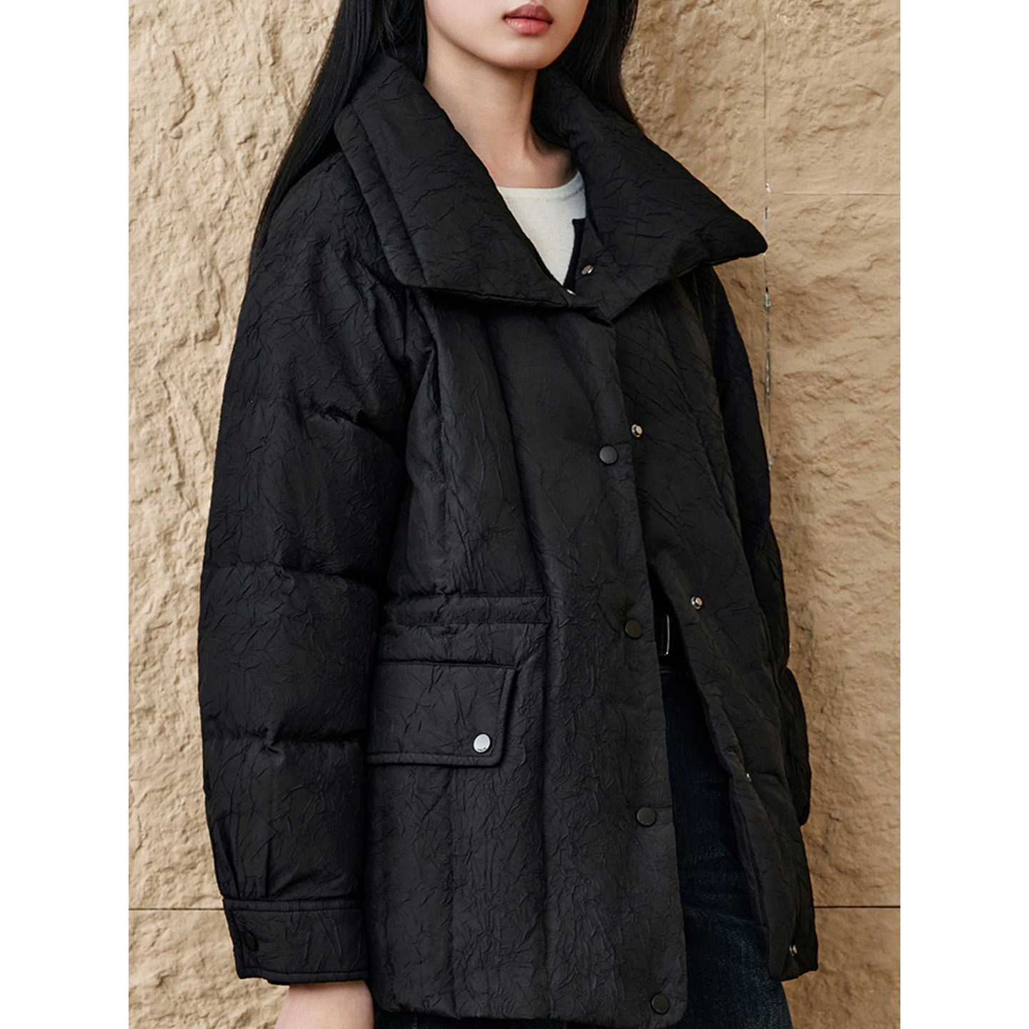 INSUN恩裳专选2025冬季简约立领一手长鹅绒羽绒服9C65508630