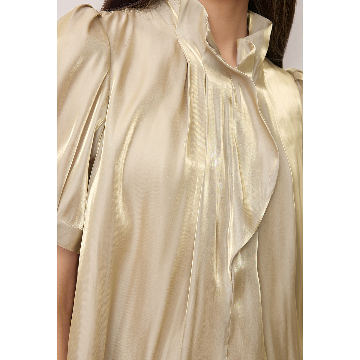 OBBLIGATO奥丽嘉朵2025秋季新品花瓣立领复古泡泡袖立领衬衫1C35330050
