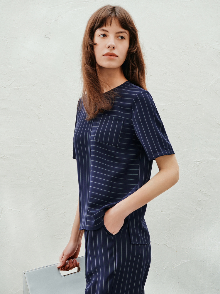 INSUN恩裳2023夏季简约百搭竖条纹宽肩舒适透气衬衫上衣9C63270310