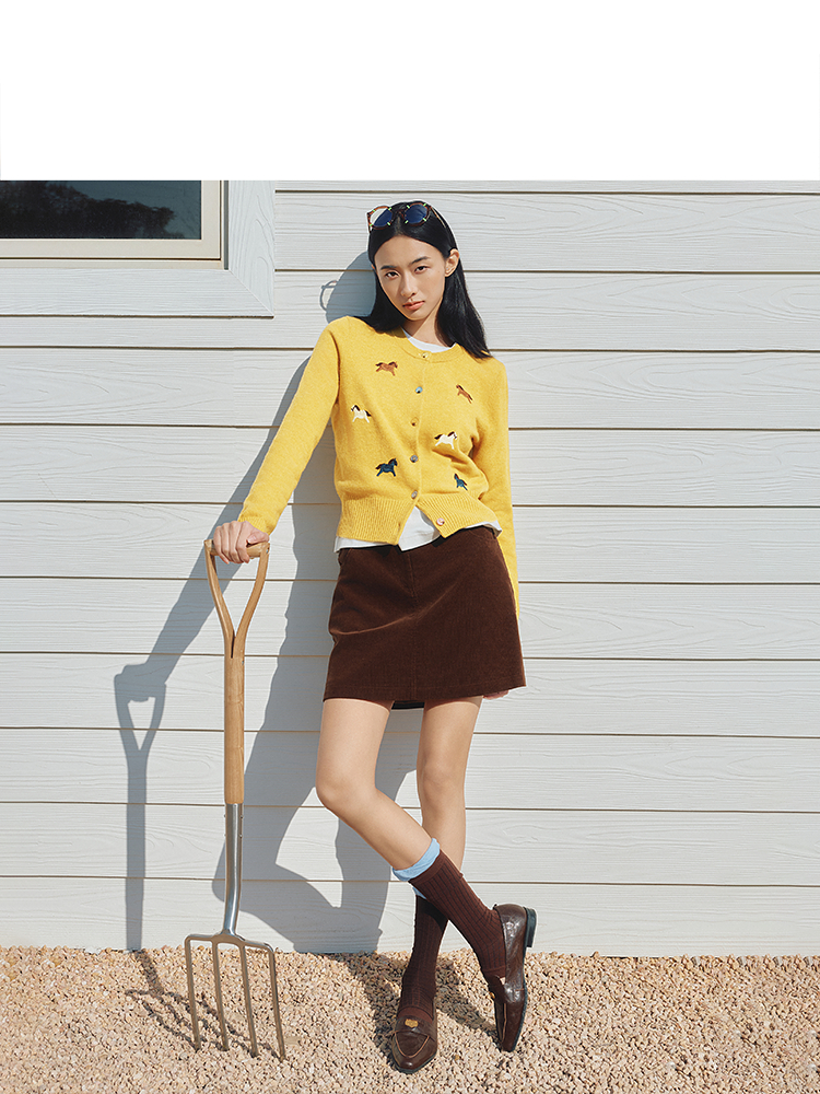 ToyzY2026春季新款彩色小马图案刺绣短款羊毛针织开衫ZC36106820