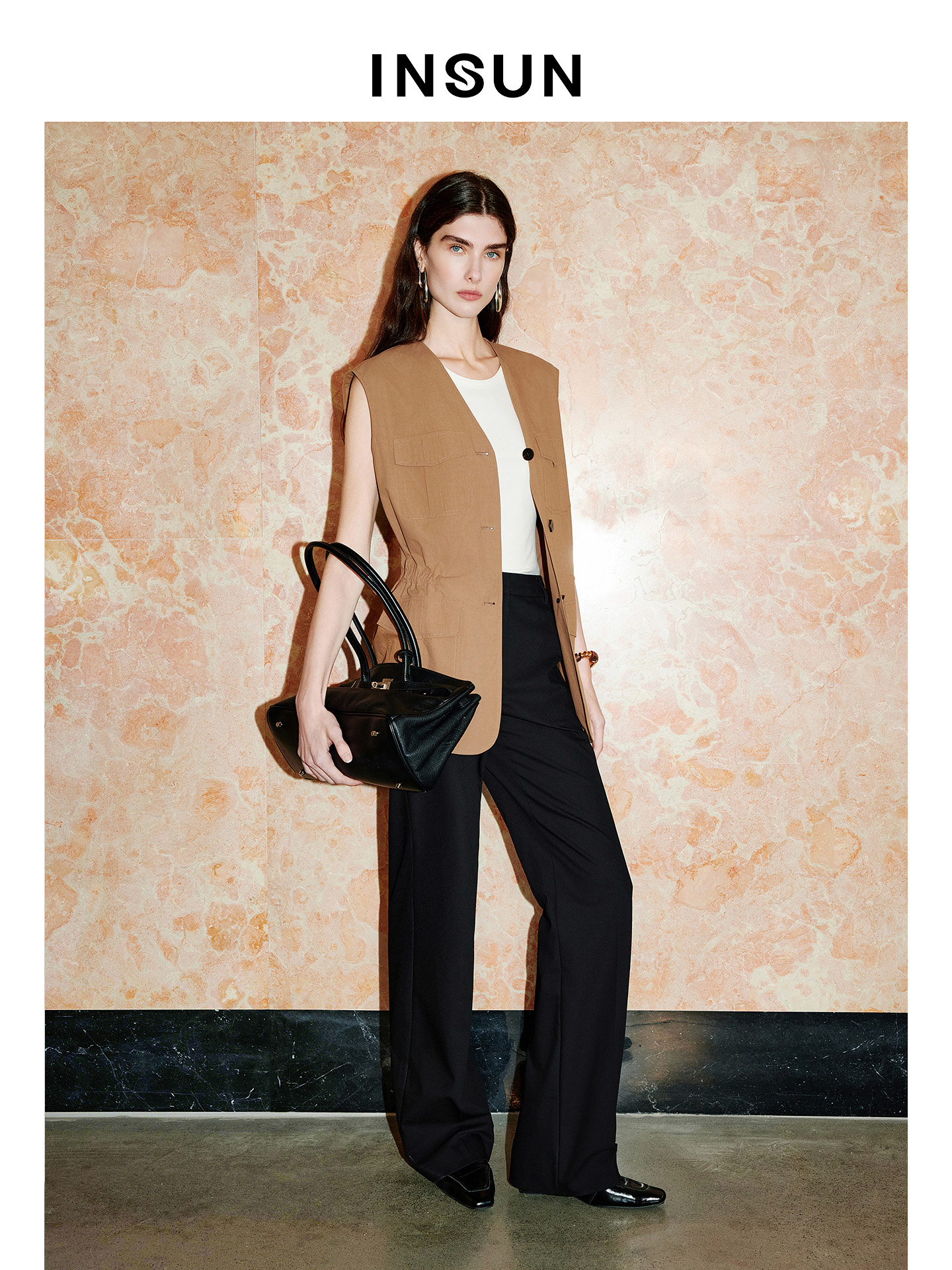 INSUN恩裳2026春季休闲百搭直筒型肌理感西裤9C36120180