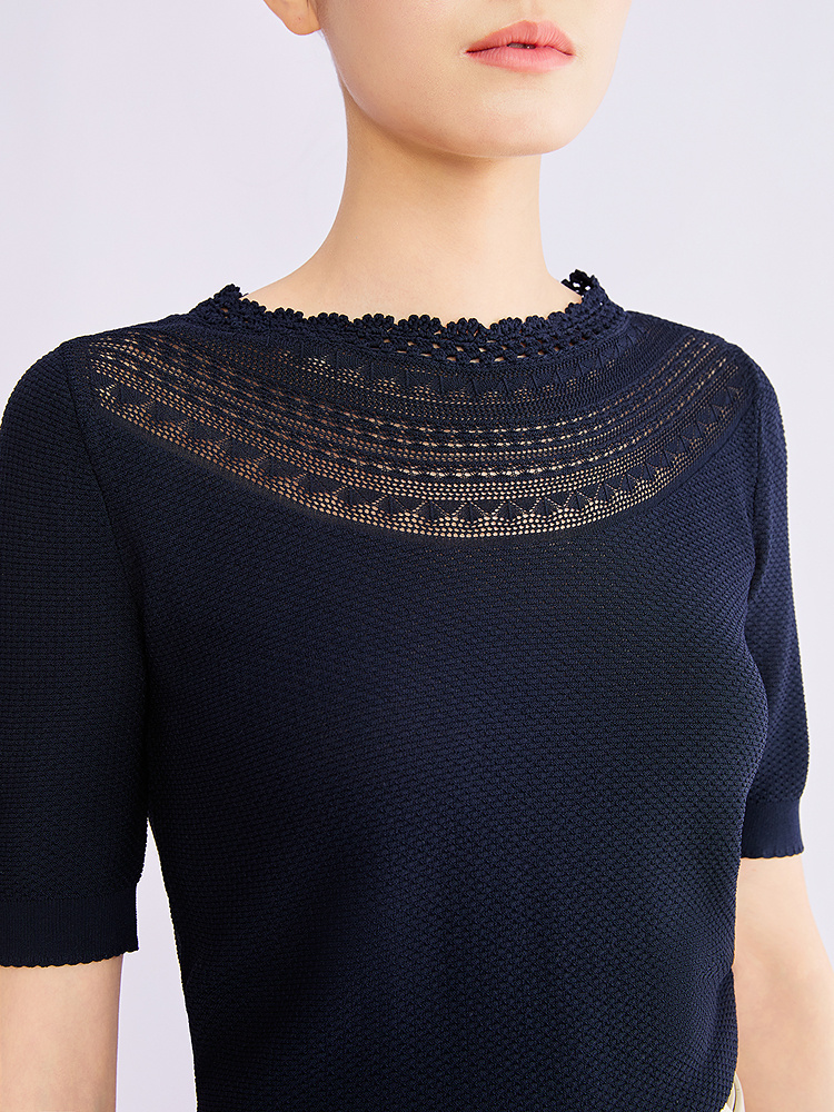 YINER音儿专选2026夏季新款时尚优雅钩花镂空肌理圆领H型针织衫8C66206226