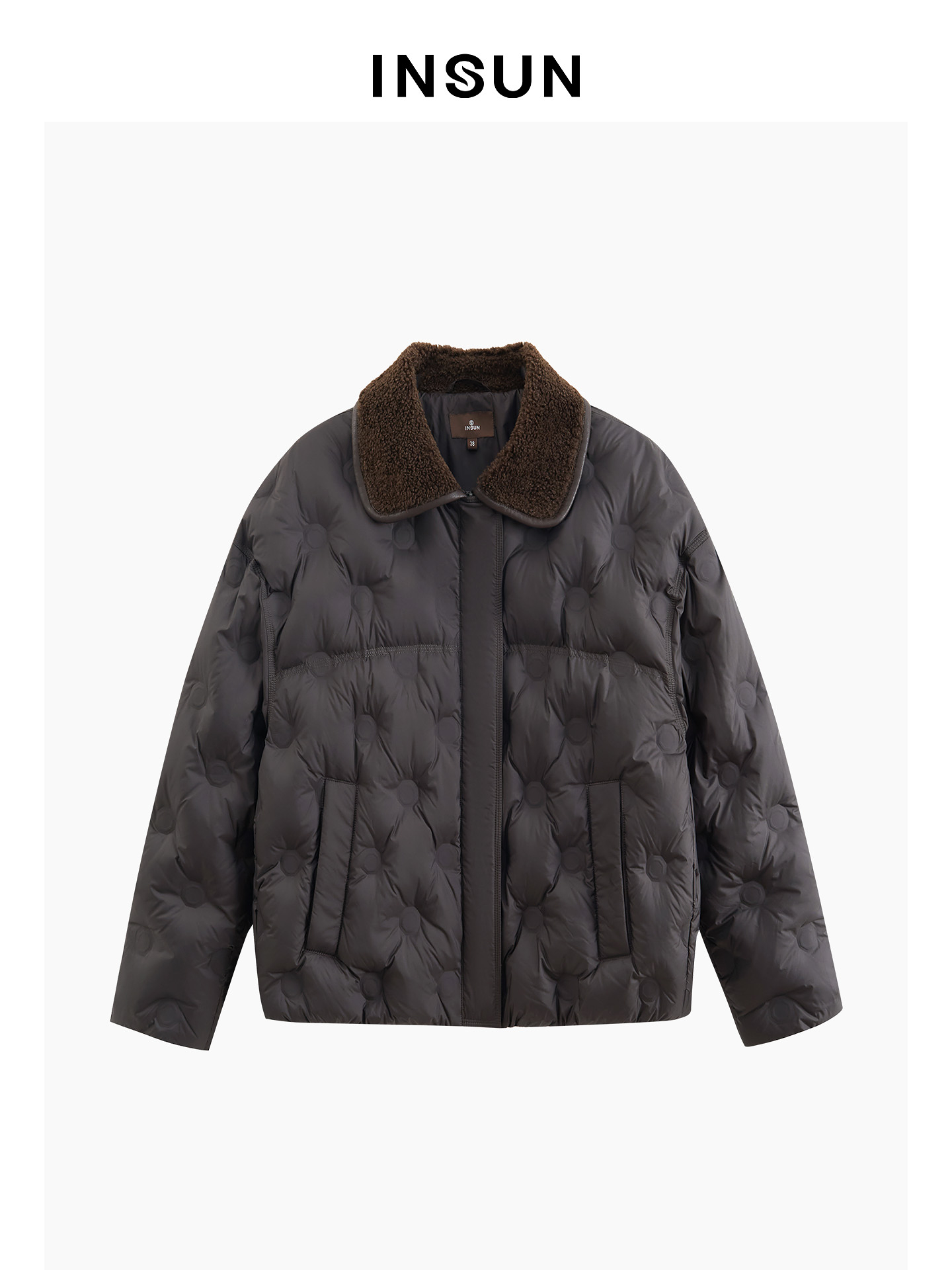 INSUN恩裳专选2026春季皮毛一体翻领落肩袖鹅绒短款羽绒服9C66108570