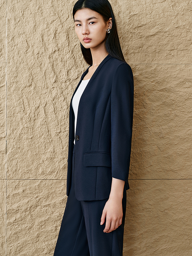 INSUN恩裳专选2025夏季无领设计一粒扣职业西装9C65210010