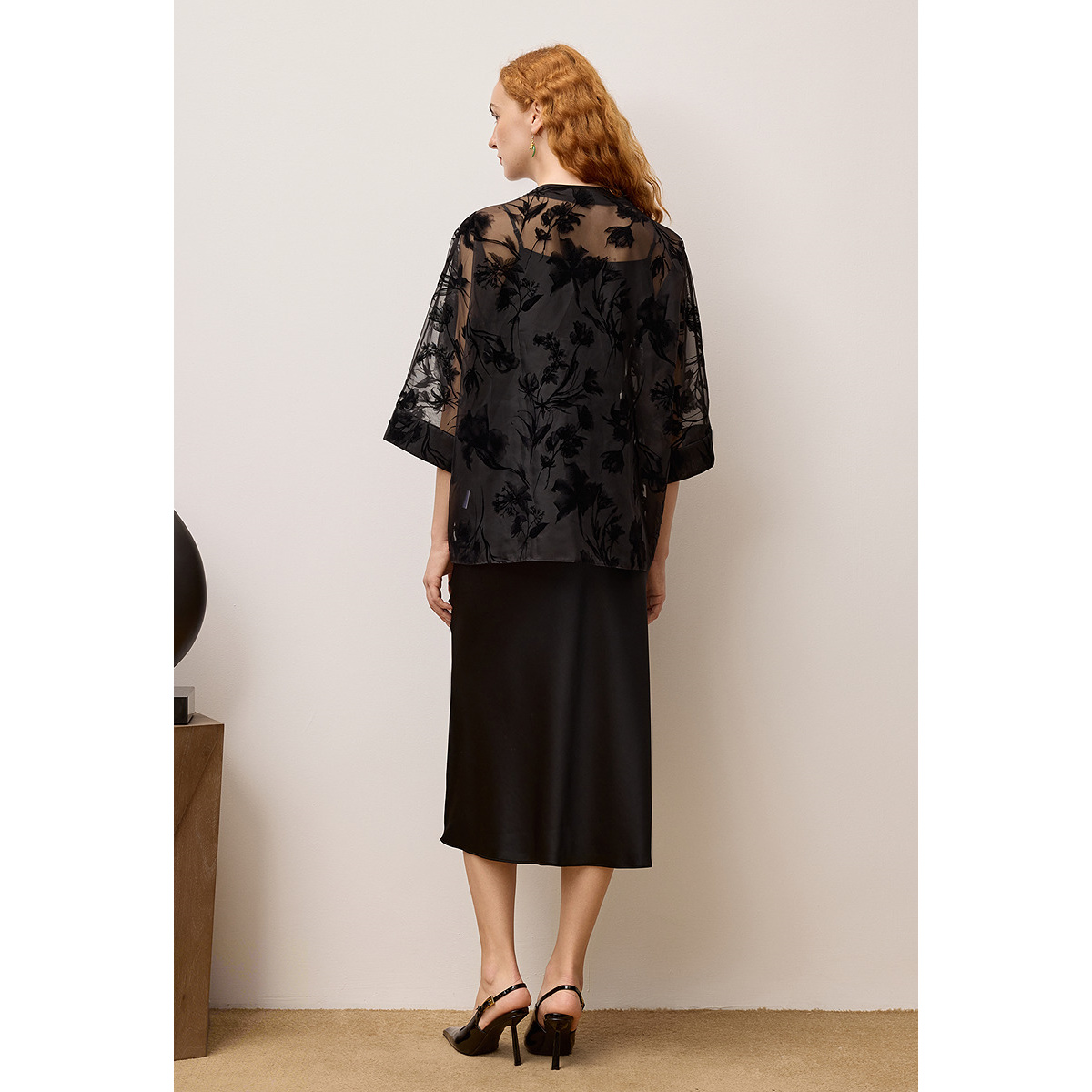 OBBLIGATO奥丽嘉朵2025秋季新品圆领新中式立体丝绒烧花衬衫1C35310280