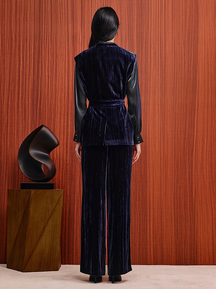 OBBLIGATO奥丽嘉朵2026春季新款手工钉珠刺绣新中式收腰丝绒马甲1C36101030