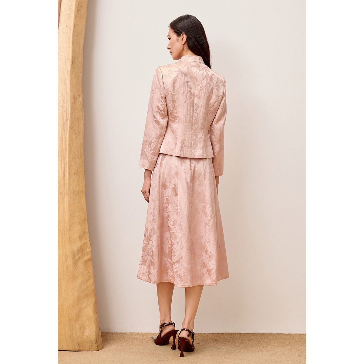 OBBLIGATO奥丽嘉朵2025秋季新品提花褶皱肌理反琵琶扣新中式上衣1C35310270