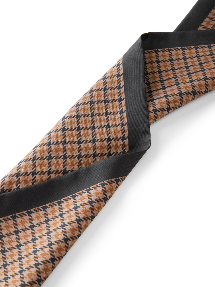 INSUN恩裳2024冬季复古撞色格纹真丝丝巾9C34590020