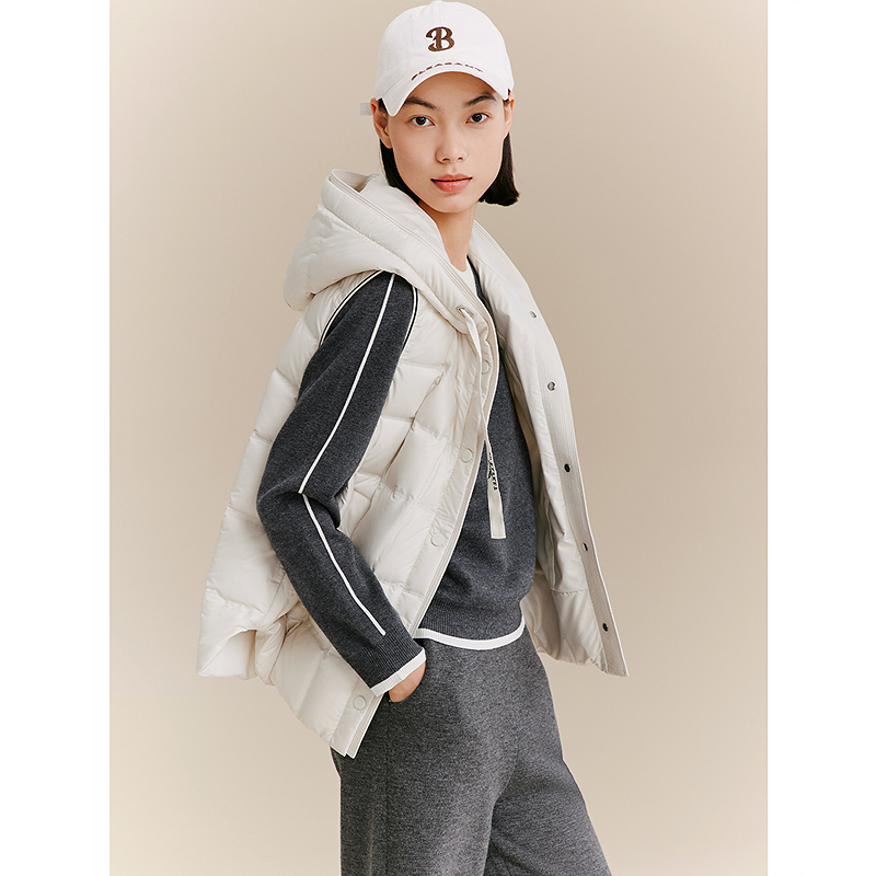 XII BASKET十二篮商场25冬新款90白鹅绒高填充保暖连帽马甲面包服7C35508370