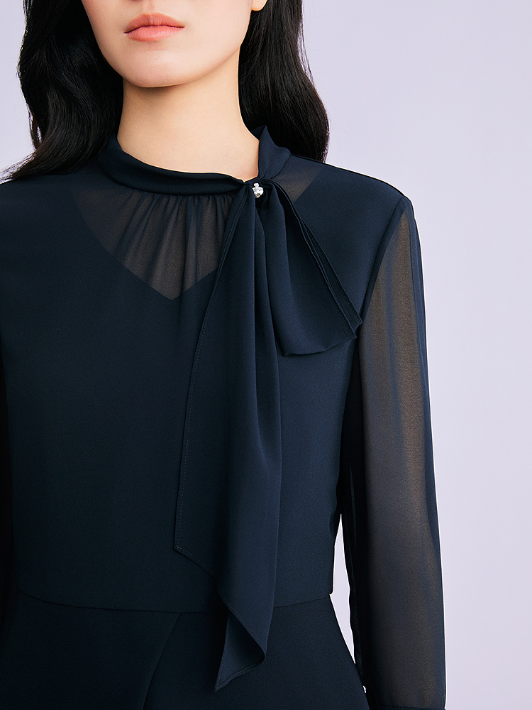 YINER音儿专选2026夏季新款优雅通勤系带圆领醋酸混纺衬衫上衣8C66270006