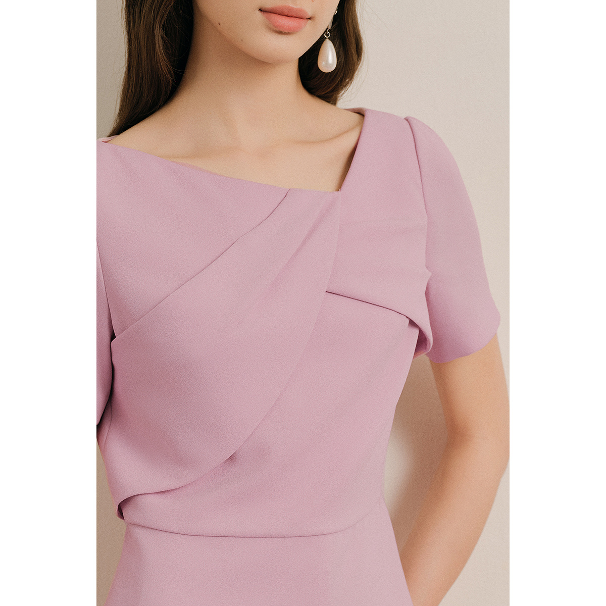OBBLIGATO奥丽嘉朵2025夏季新品浅粉色不对称设计时尚单上衣1C65270050