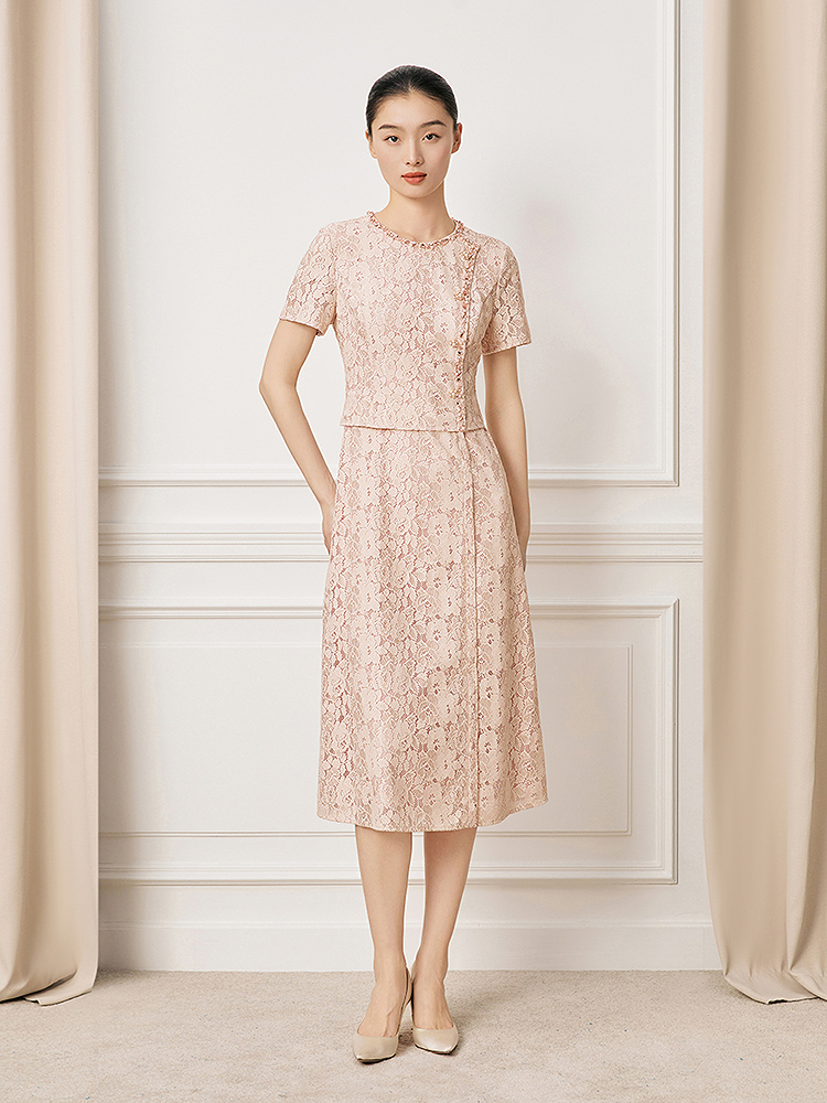 【高定蕾丝】Song of Song歌中歌2026夏新款蕾丝钉珠点缀优雅连衣裙5C66205130