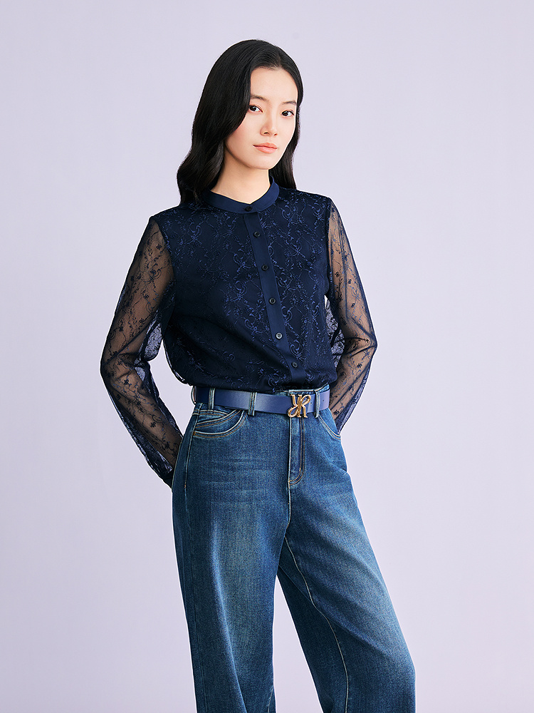 YINER音儿专选2026春季新款时尚通勤肌理感重工蕾丝刺绣立领衬衫8C66130016