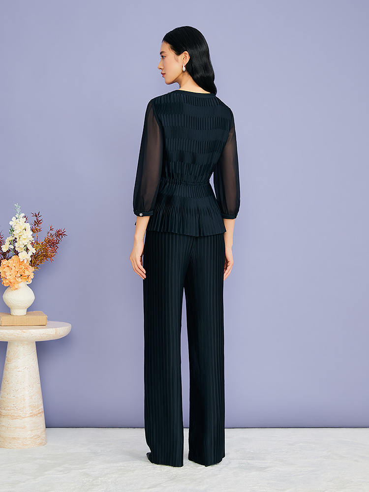 YINER音儿专选2026秋季新款时尚百搭通勤显瘦褶艺肌理垂感休闲裤8C66320096