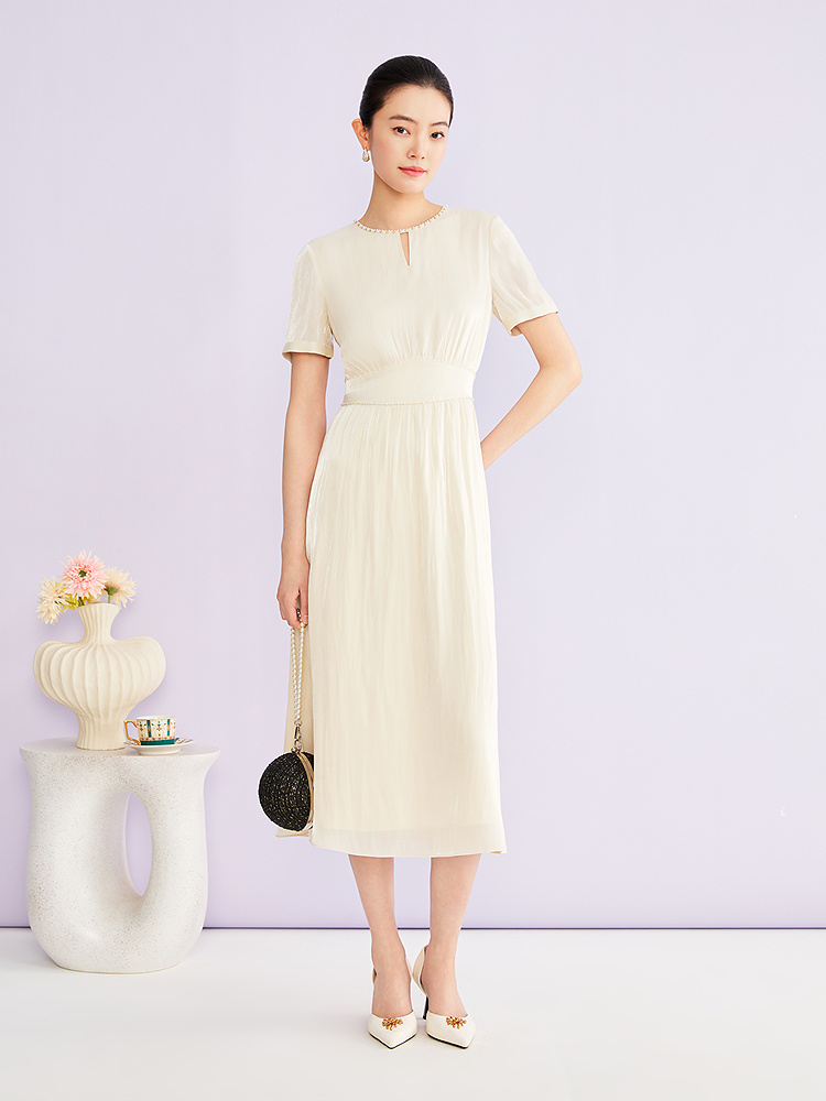 YINER音儿专选2026夏季新款优雅钉珠圆领海岛丝高腰收褶连衣裙8C66205296