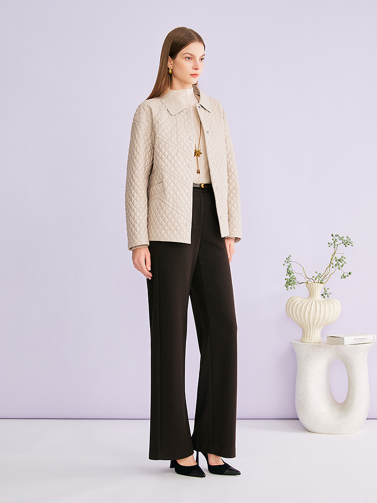 YINER音儿专选2026春季新款时尚翻领落肩袖菱格纹羊皮真皮棉服8C66109136