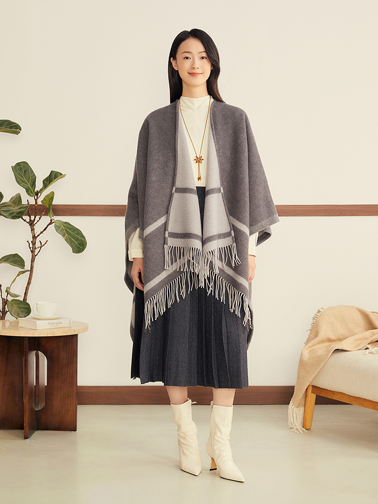 YINER音儿2025冬季新款法式松弛感百搭撞色流苏柔软纯羊毛围巾