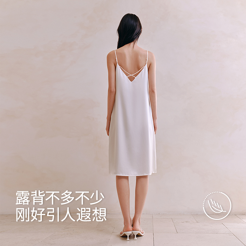 醋酸立体花带杯吊带睡裙8J35227140