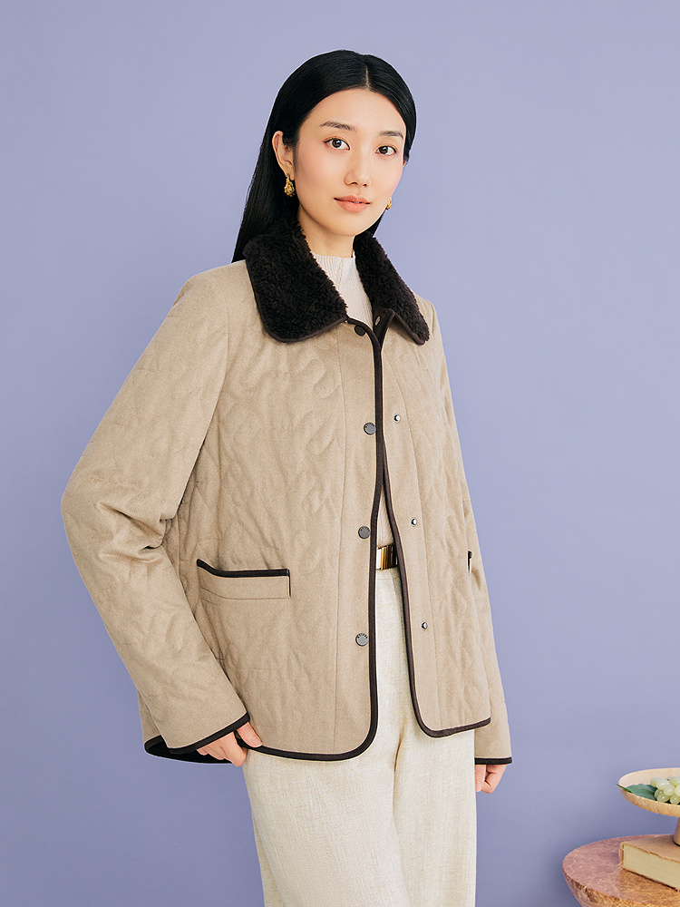 YINER音儿专选2026秋季新款时尚撞色绵羊毛翻领短款白鹅绒羽绒服8C66308166