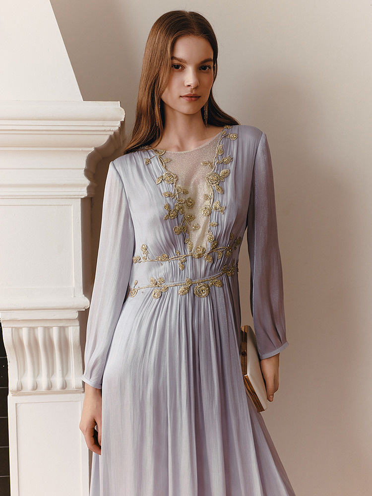 OBBLIGATO奥丽嘉朵2026夏季新款烟灰紫法式立体绣花连衣裙1C36205410