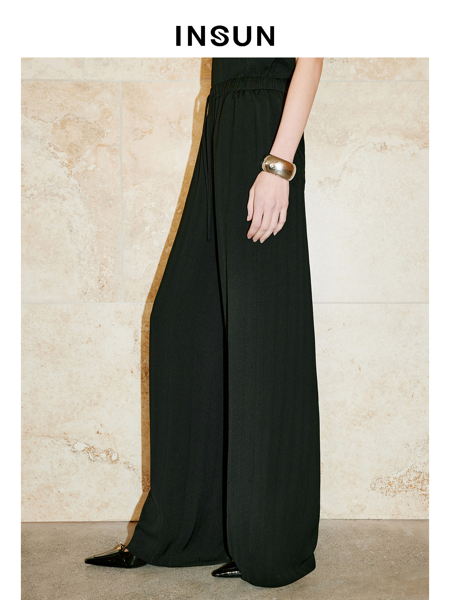 INSUN恩裳专选2026夏季通勤风百搭直筒型慵懒感休闲裤9C66220010