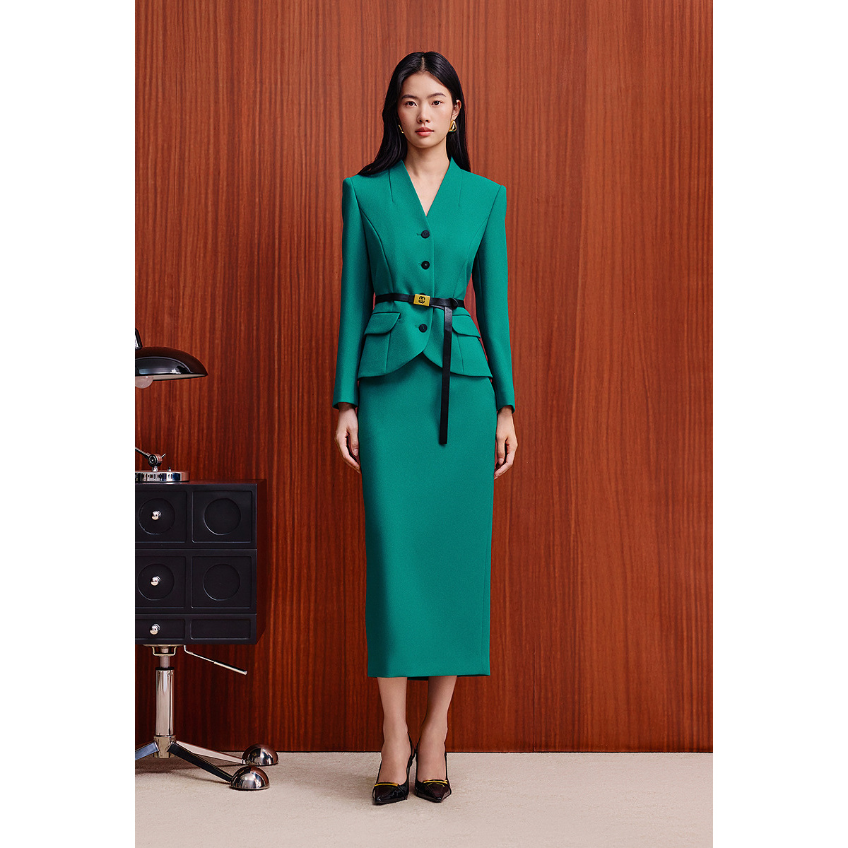 OBBLIGATO奥丽嘉朵2025冬季新品高腰通勤优雅包臀裙百搭半身裙1C65550020