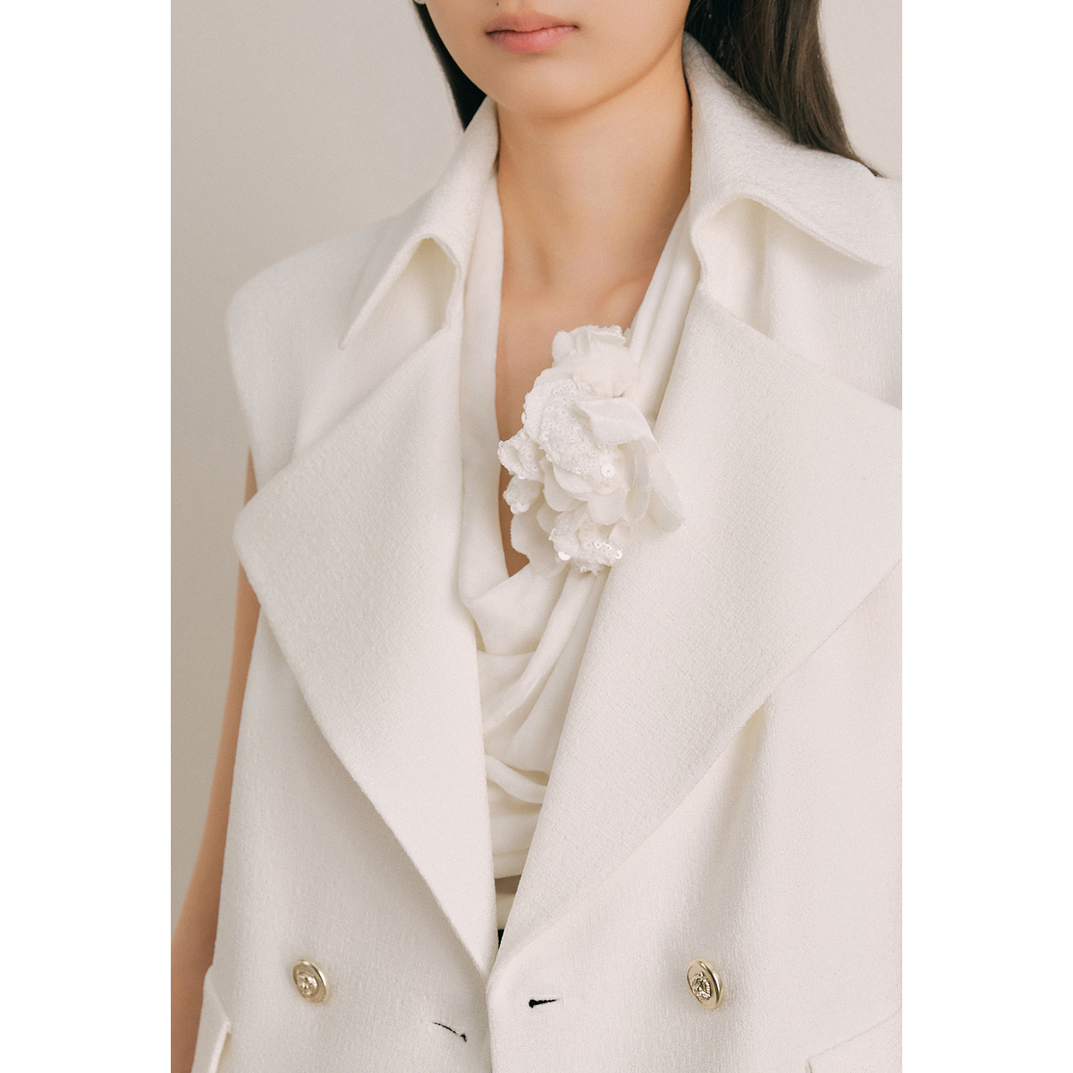 OBBLIGATO奥丽嘉朵2024夏季金标本白翻领垫肩西装马甲1C34201040