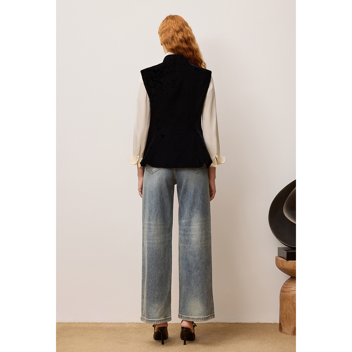 OBBLIGATO奥丽嘉朵2025秋季新品手工竹影钉珠剪裁下摆新中式马夹1C35301040
