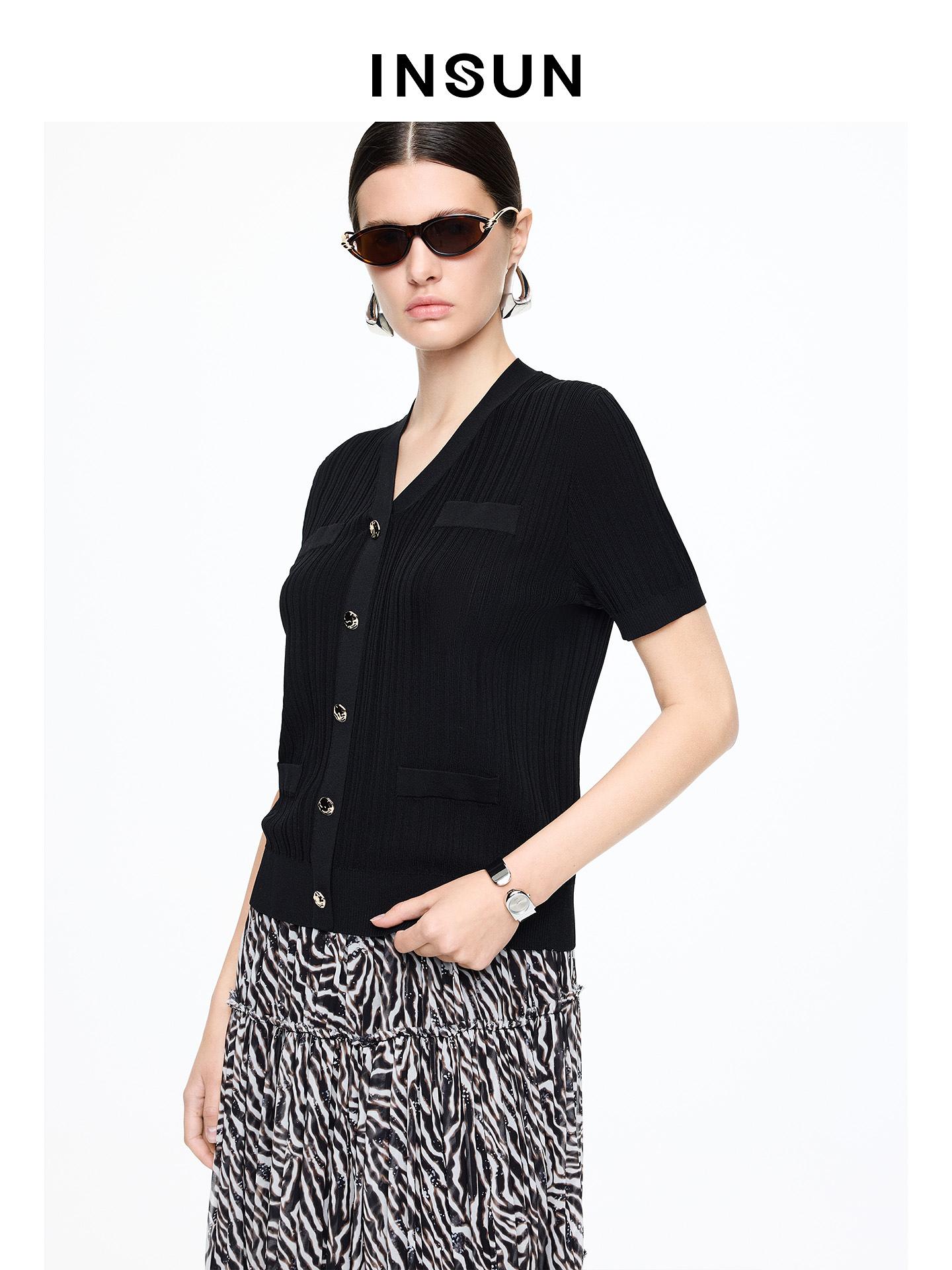 INSUN恩裳专选2026夏季V领小香风显瘦短袖针织衫9C66206070
