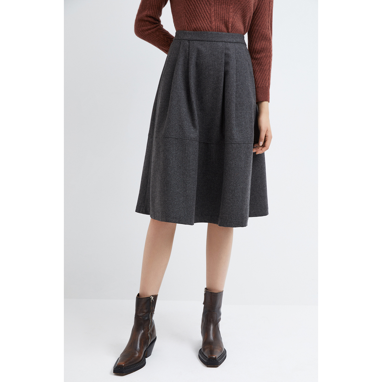 INSUN恩裳2022冬季新款新款女裙9C62550060