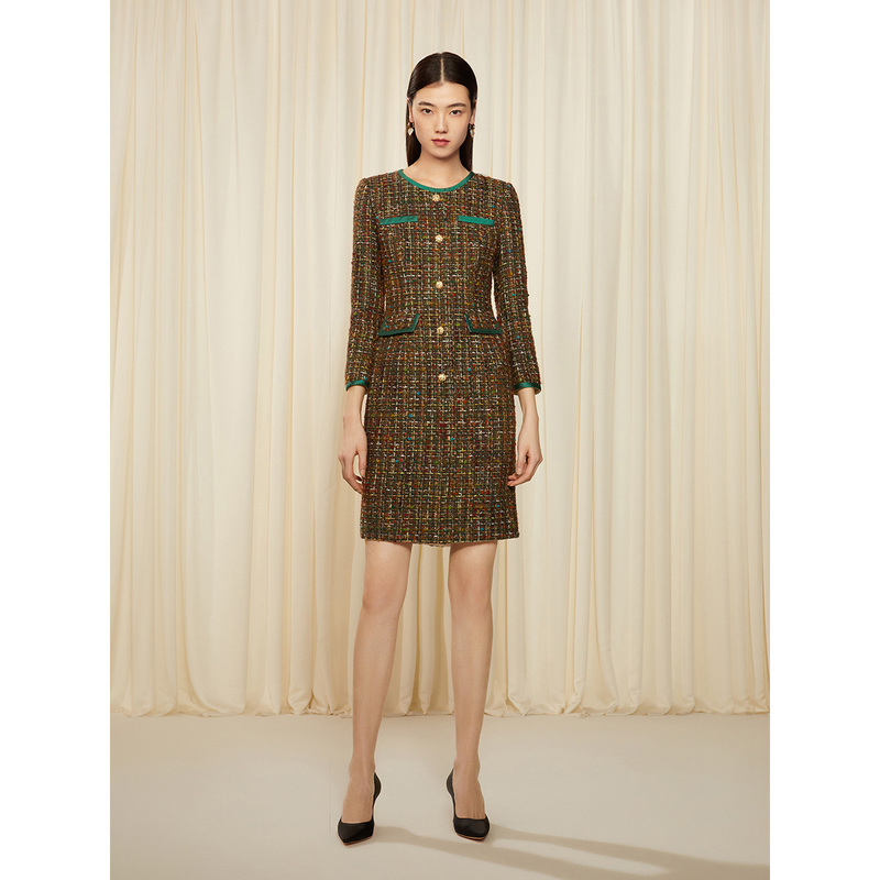 【歌双12活动精选款】SongofSong歌中歌2023春季新款深咖小香风口袋钉珠装饰连衣裙5C63105570