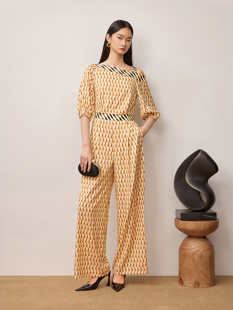 OBBLIGATO奥丽嘉朵2025秋季弹力斜纹绸撞色几何印花连体裤1C35302010