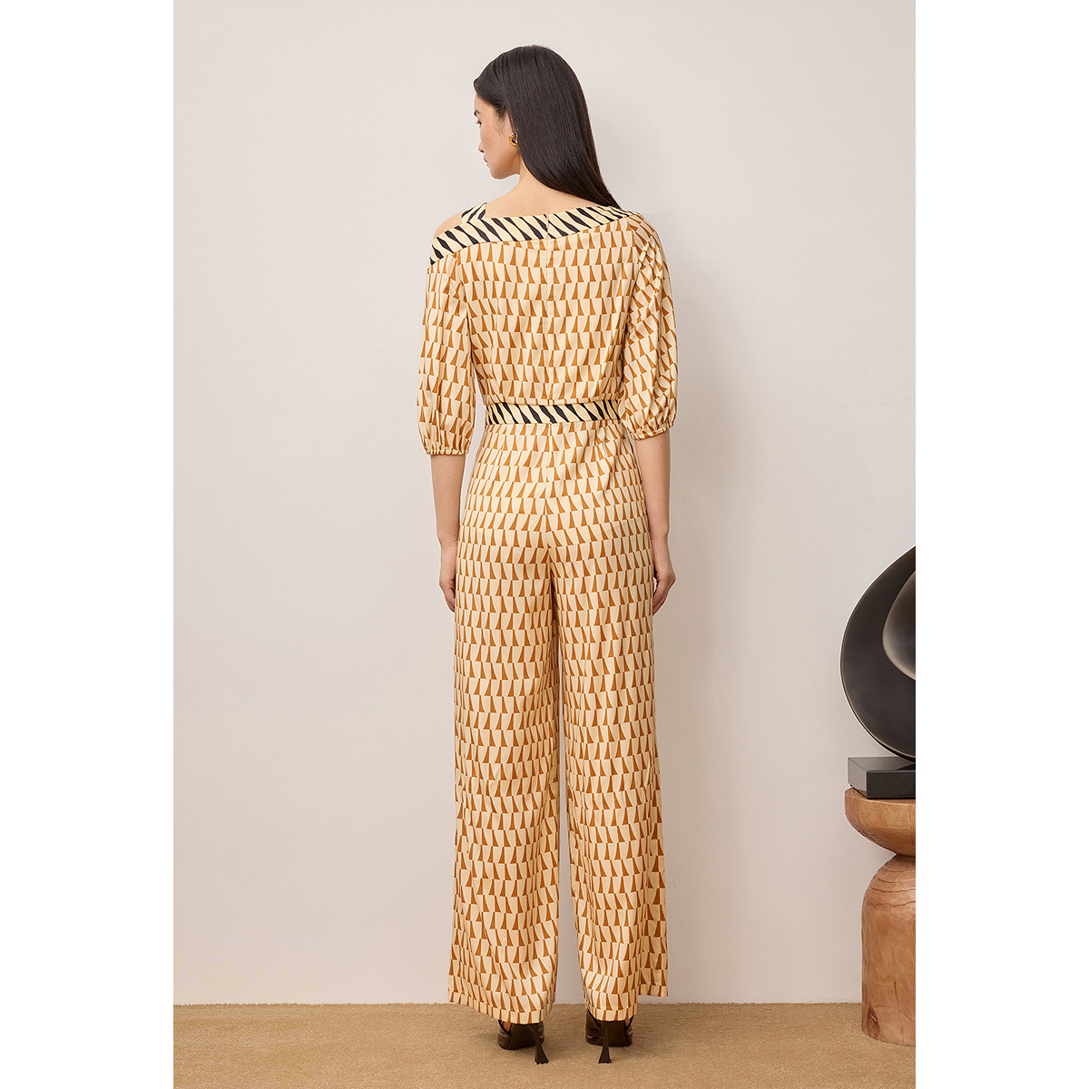 OBBLIGATO奥丽嘉朵2025秋季新品弹力斜纹绸撞色几何印花连体裤1C35302010