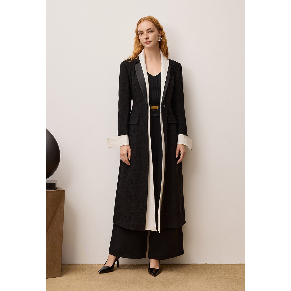 OBBLIGATO奥丽嘉朵2025秋季新品黑色挺括垂坠醋酸缎面西装领风衣1C35307050