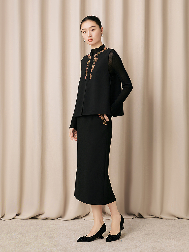 Song of Song歌中歌2026春季新品经典黑刺绣马甲5C36101170