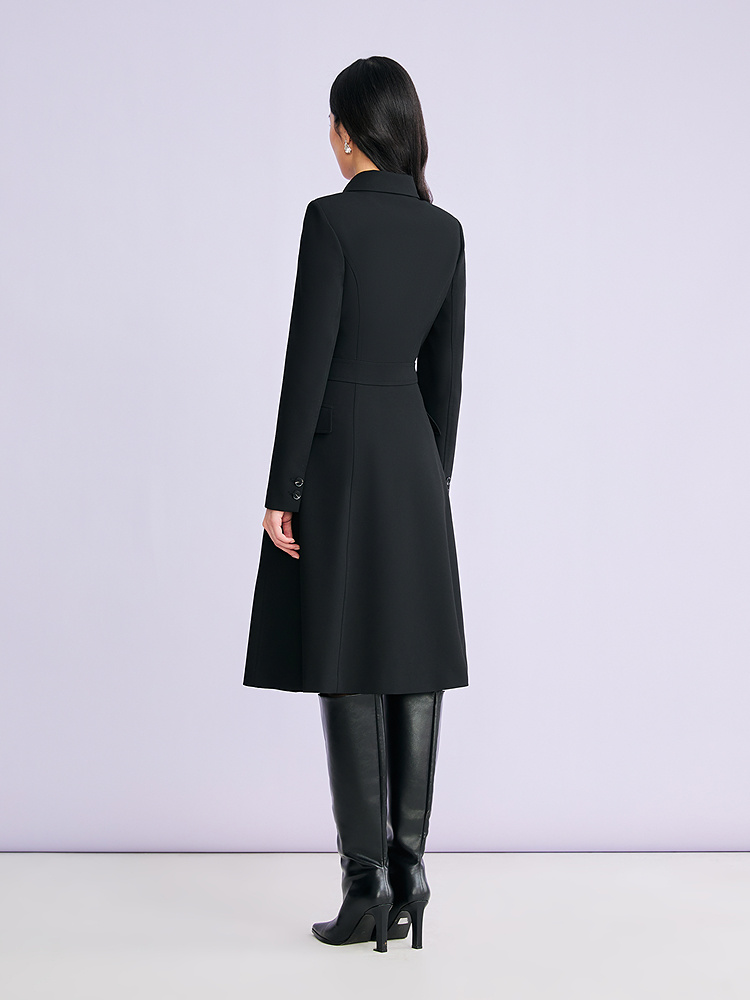 YINER音儿专选2026春季新款时尚赫本风廓形翻领双排扣收腰连衣裙8C66105136