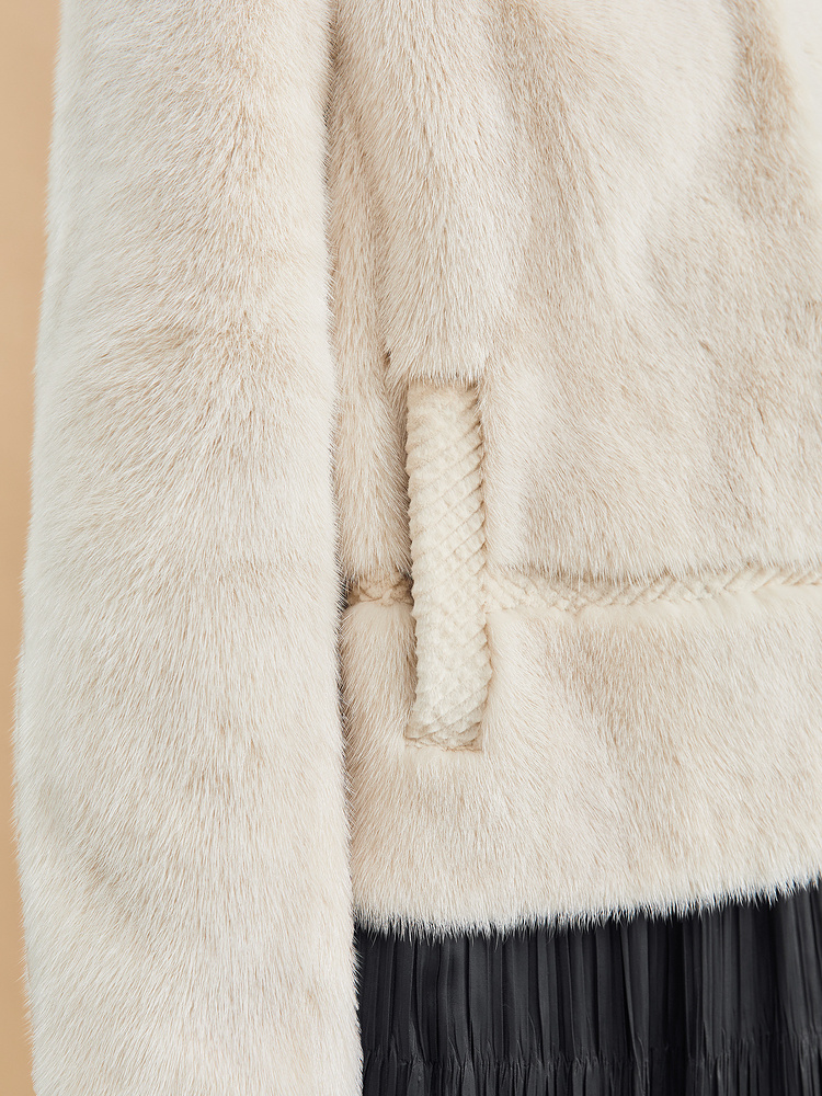 YINER音儿专选女装2024冬季水貂毛皮菱形剪花真皮皮草8C44509026