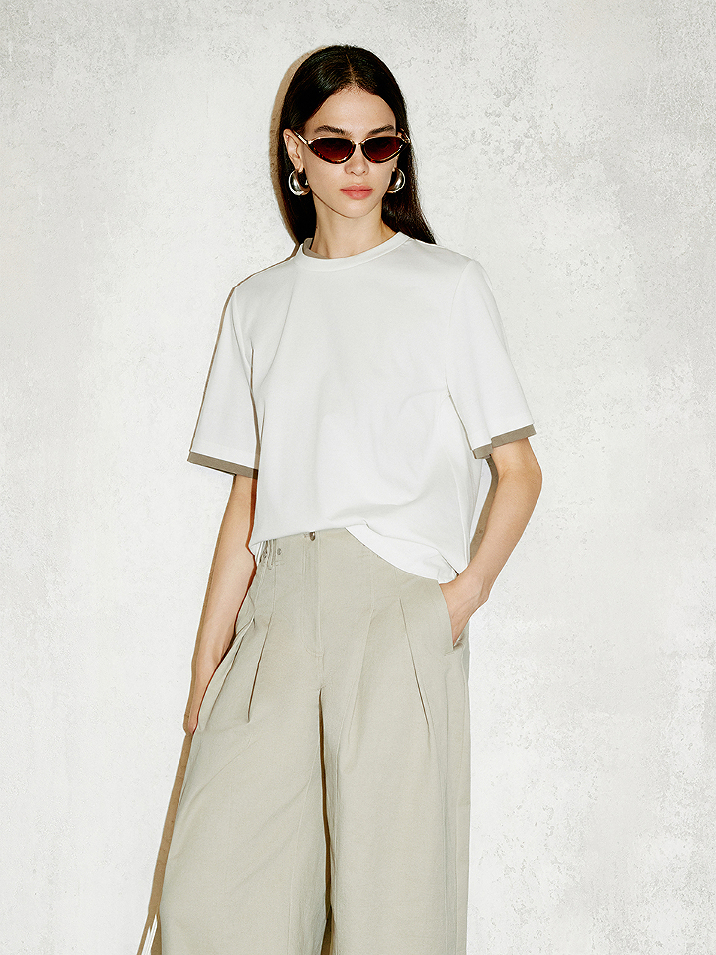 COVERINS2026夏季新款不对称撞色100%棉T恤CC36260060