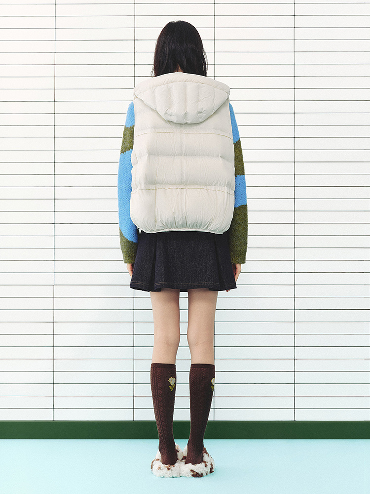 ToyzY2026冬季新款轻盈温暖泡芙感马甲羽绒服ZC36508420