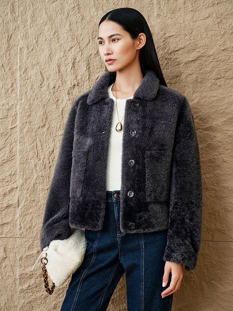 INSUN恩裳专选2024冬季时髦拉贡皮毛一体短外套9C64509810