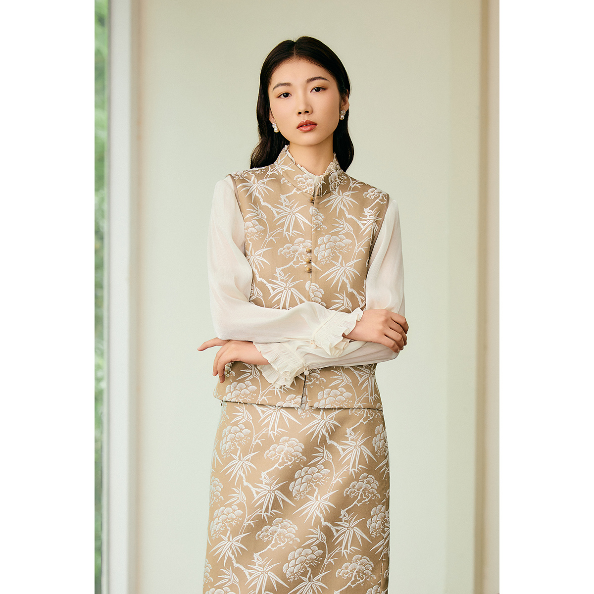 OBBLIGATO奥丽嘉朵2025秋季新品新中式松竹图纹提花夹圈包边马夹1C35301050