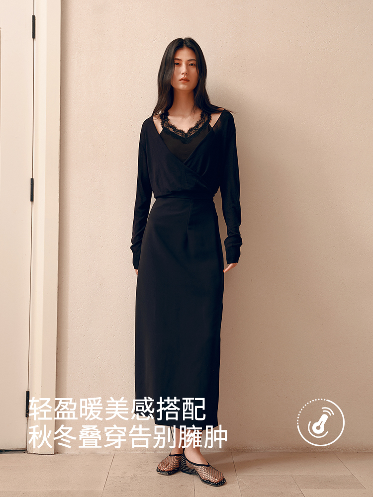 腈纶羊毛双面绒蕾丝背心8J35327100