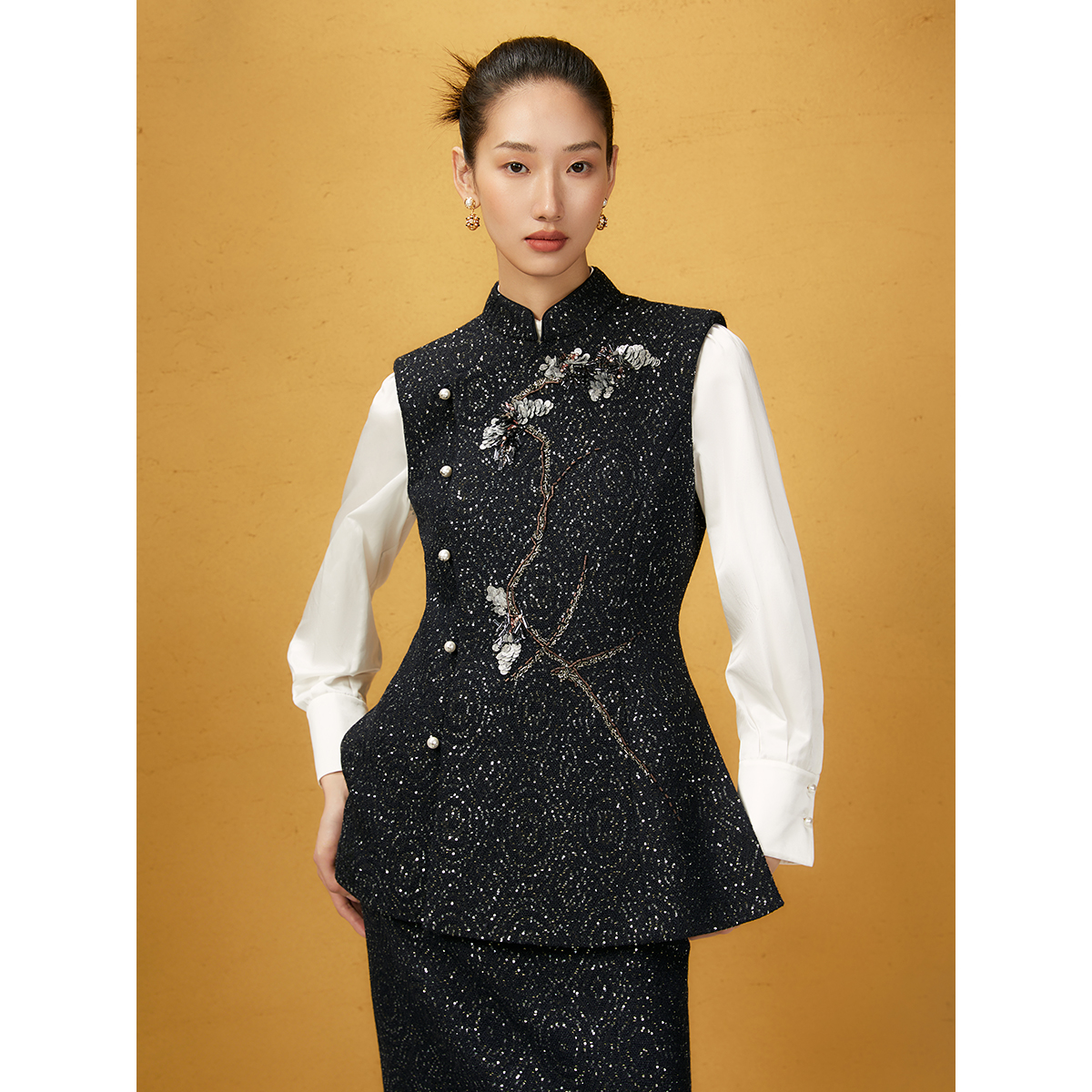 Song of Song歌中歌2025冬季新品墨韵流光·新中式珠片绣花马甲5C35501020
