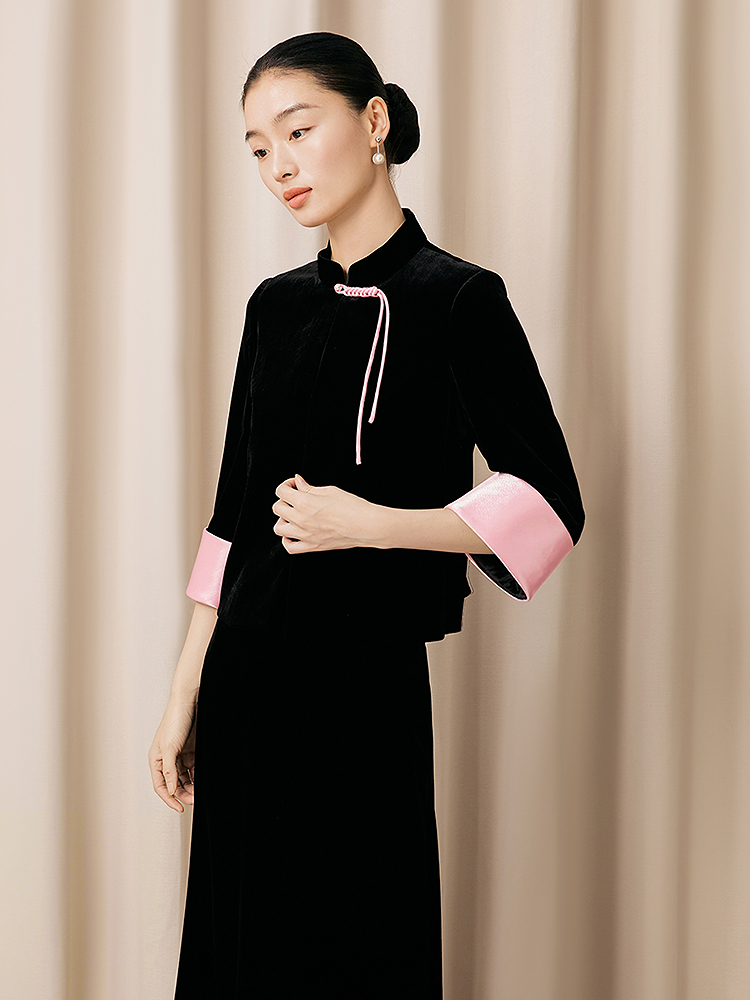 Song of Song歌中歌2026春季新款温雅气质真丝丝绒新中式盘扣外套5C36110420