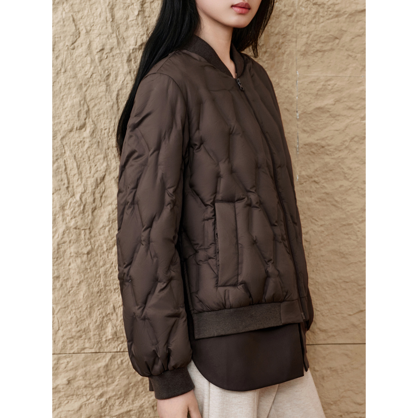 INSUN恩裳专选2025冬季假两件拼接轻薄鹅绒羽绒服9C65508890