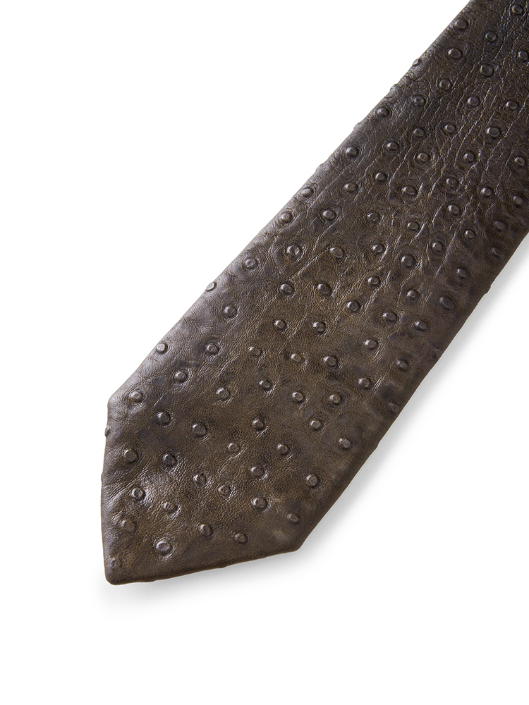 INSUN恩裳2024秋季复古褶皱肌理感绵羊皮真皮领带9C34393010